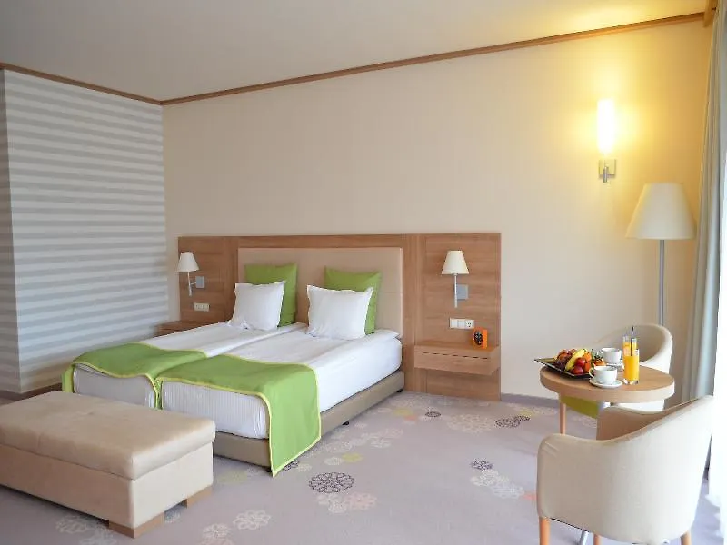 Suite Hotel Sofie 4*,